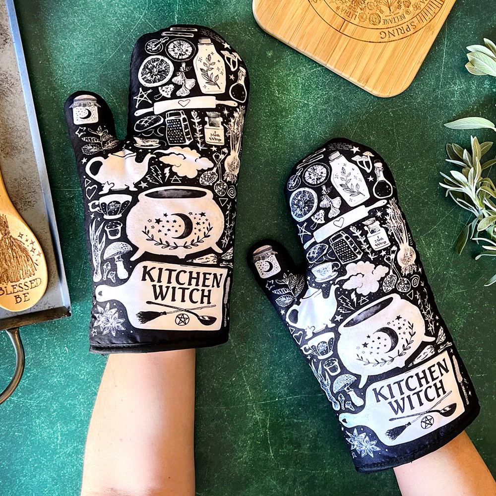 Kitchen Witch Oven Mitt Set - Image 22