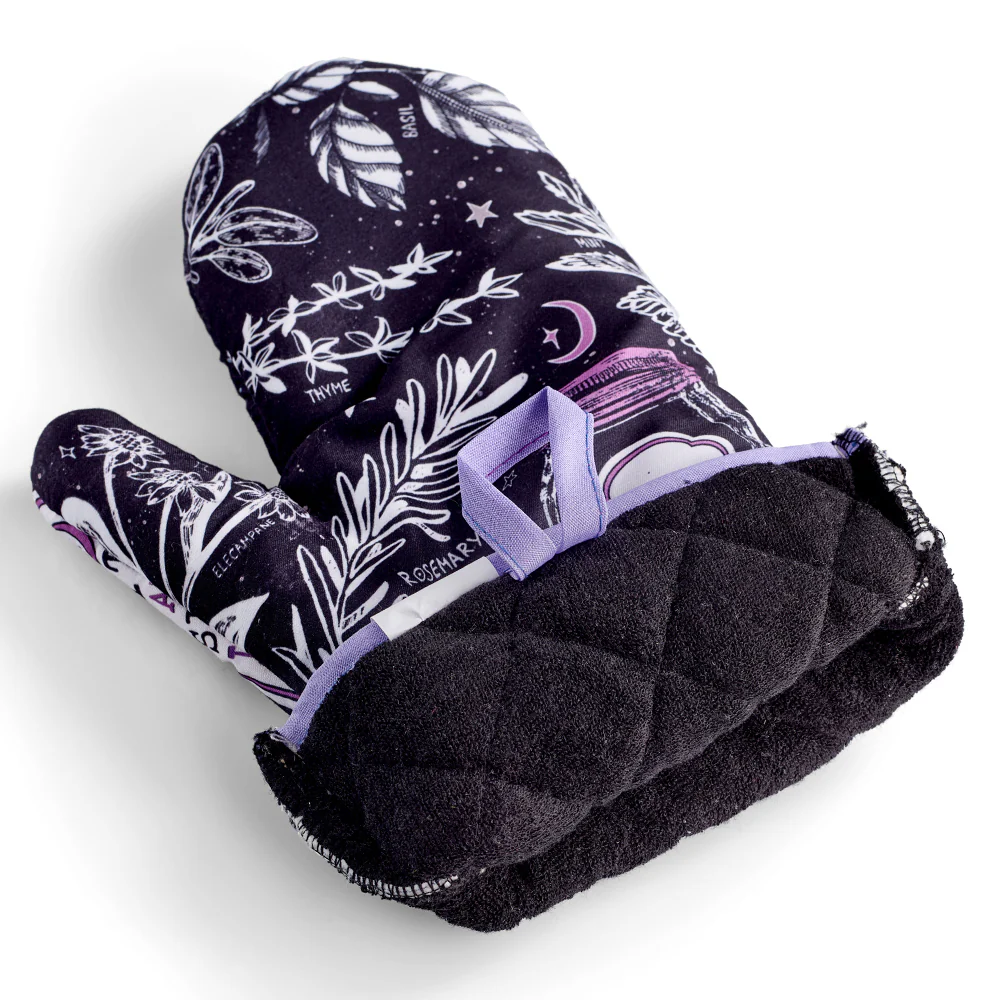 Kitchen Witch Oven Mitt Set - Image 4