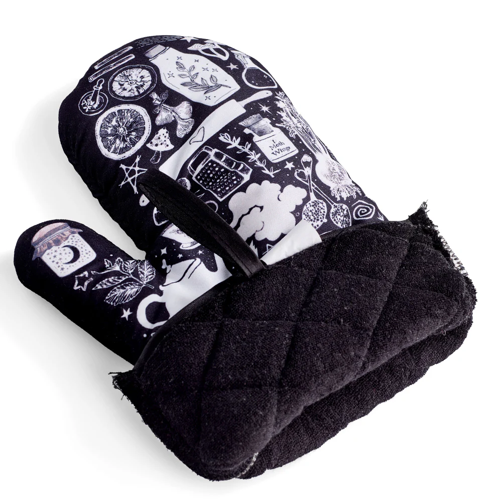 Kitchen Witch Oven Mitt Set - Image 5
