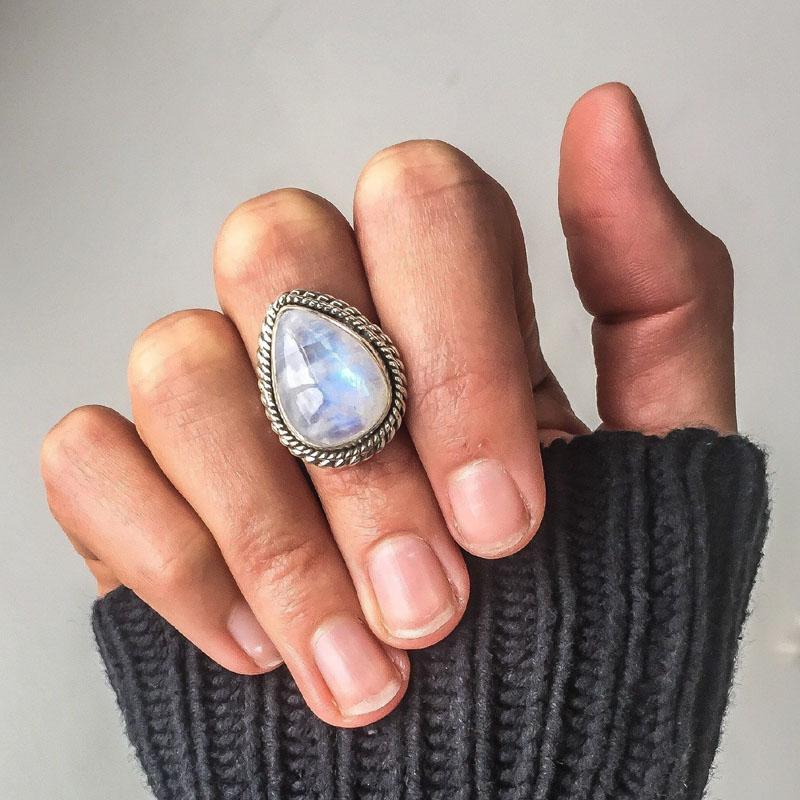 Moonstone healing crystal ring - Image 5