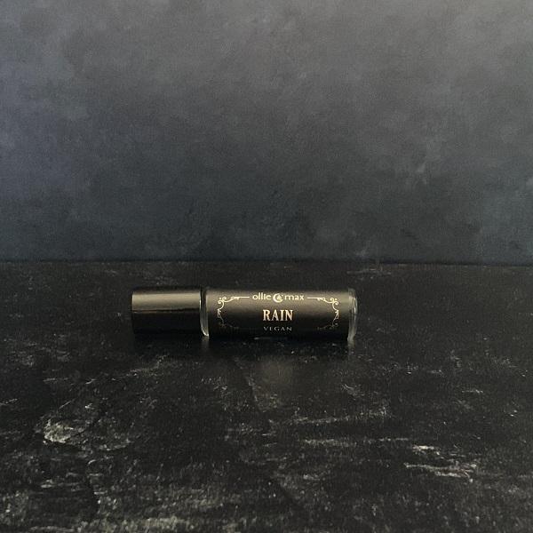 Rain Perfume Oil - Image 5