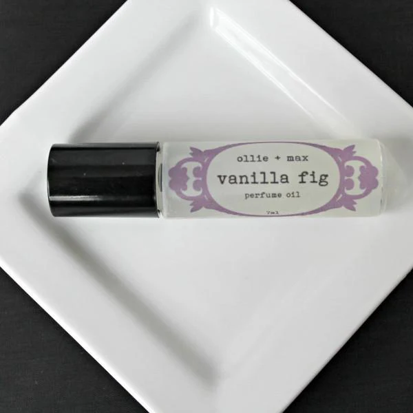 Vanilla Fig Vegan Perfume Oil - Image 3