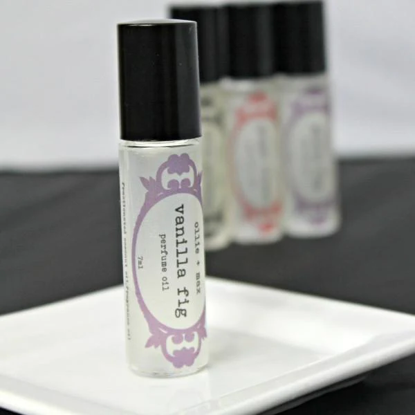Vanilla Fig Vegan Perfume Oil - Image 4